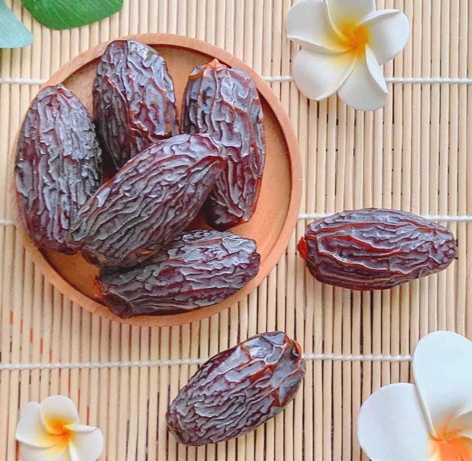Premium Medjool Dates  | Extra Large, Soft & Juicy | Fresh, Sweet Whole Dates 500g